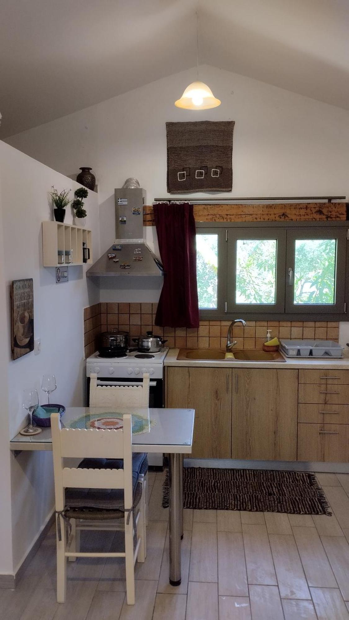 Olea Cottage Galatás Екстериор снимка